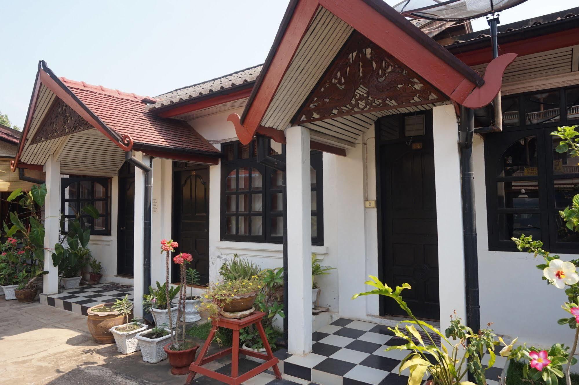 Salachampa Hotel Pakse Ngoại thất bức ảnh